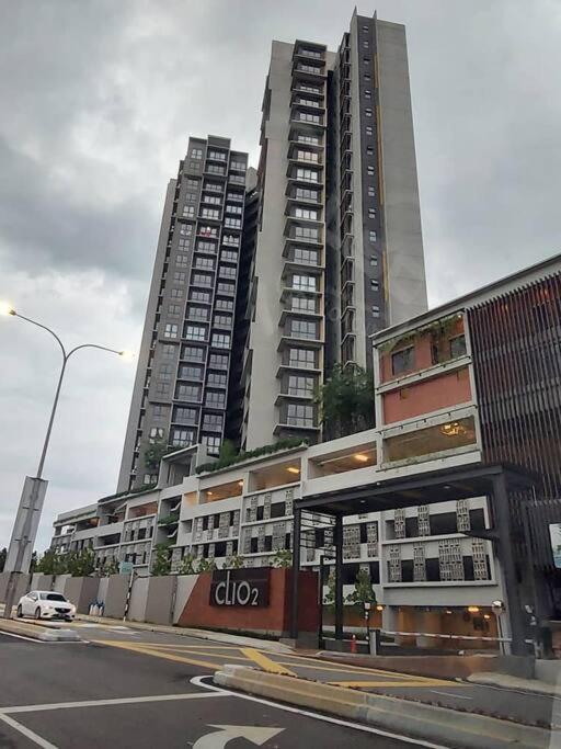 The Clio 2 Residences, Beside Ioi City Mall, Opposite Hospital Serdang, Beside Uniteen And Upm, Путраджая Экстерьер фото
